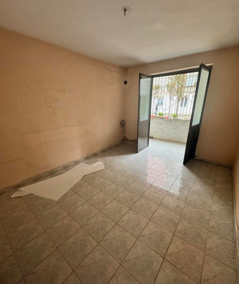 Tirane, shitet apartament 1+1+Ballkon Kati 1, 66 m² 115.000 € (Mozaiku tiranes)