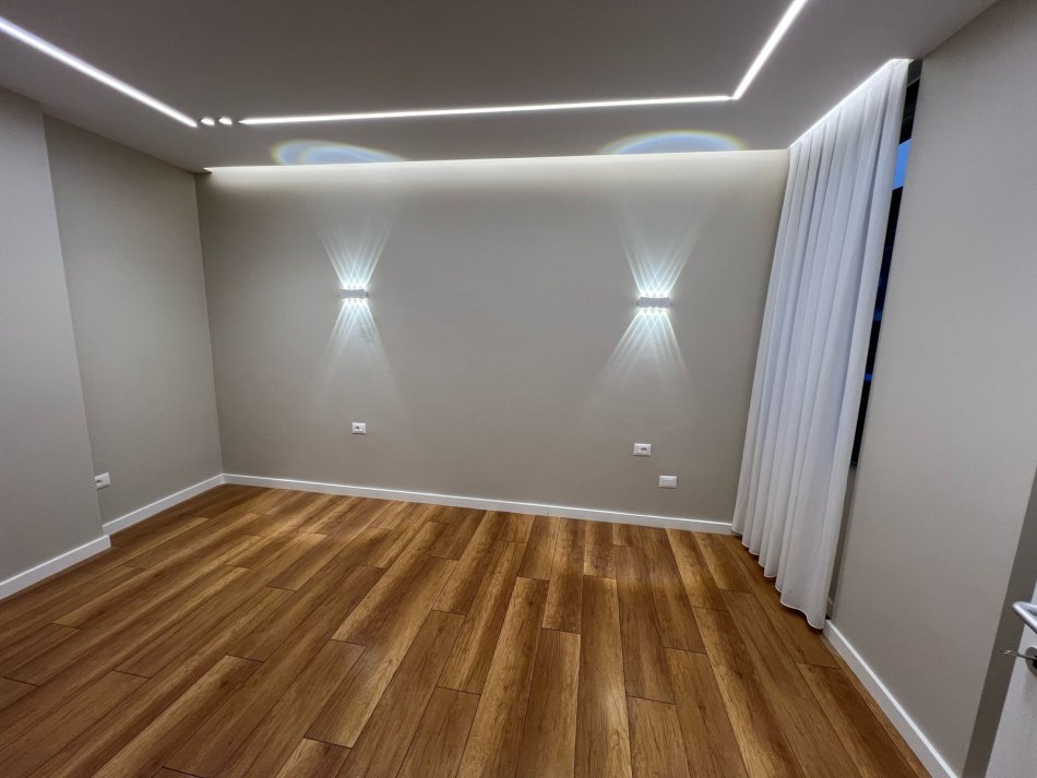 Tirane, shitet apartament 1+1 Kati 4, 54 m² (Rruga kavajes)