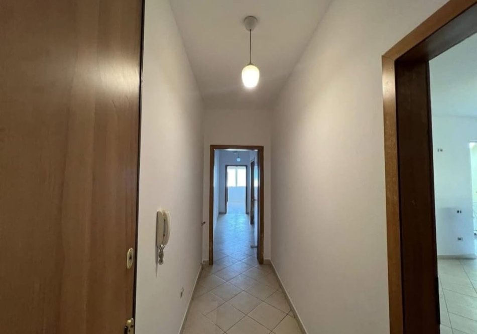 Tirane, shitet apartament 2+1 Kati 7, 69 m² 86.000 € (Astir)
