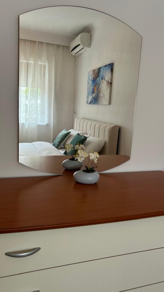Tirane, jepet me qera apartament 2+1 Kati 3, 120 m² 650 € (Pazari i ri)
