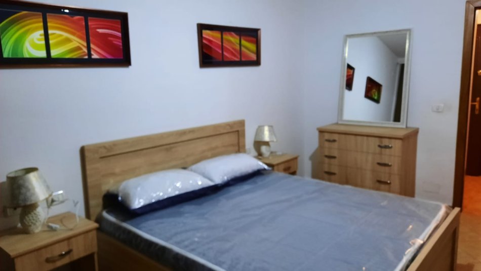 Tirane, shitet apartament 1+1+Ballkon Kati 4, 74 m² 110.000 € (Rruga 5 Maj, Përball Shkollës Tirana Jonë)
