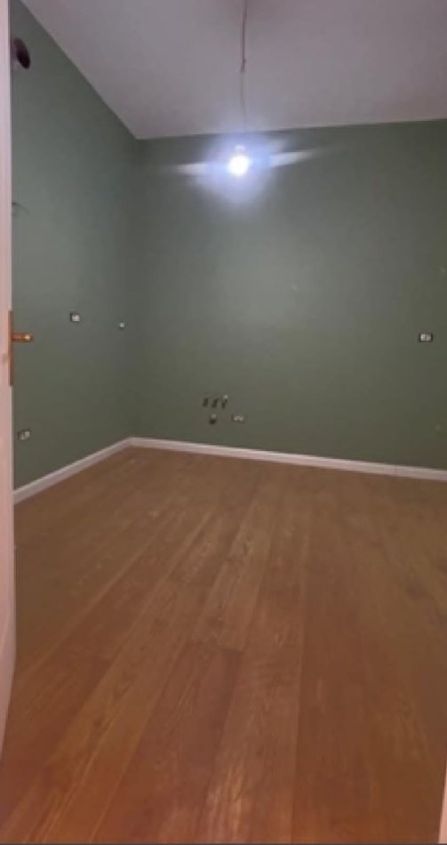 Tirane, jepet me qera apartament 2+1+Ballkon Kati 6, 85 m² 800 € (Rruga Bardhok Biba ,Qendër)