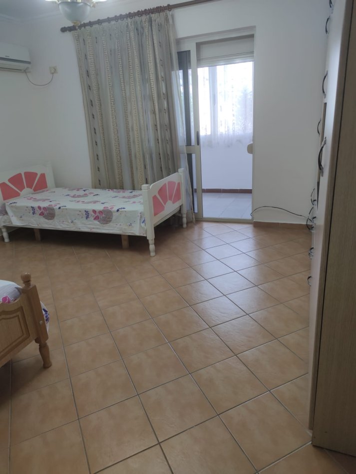 Shqiperi, jepet me qera apartament 3+1+Ballkon , 113 m² 600 € (Rruga Sulejman Delvina)
