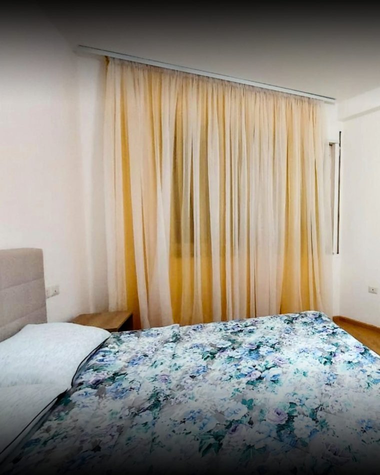 Tirane, jepet me qera apartament 2+1+Ballkon , 81 m² 701 € (QENDER)