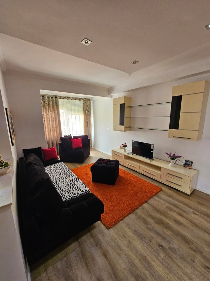 Tirane, shitet apartament 2+1 Kati 3, 91 m² 120.000 € (Fresk)