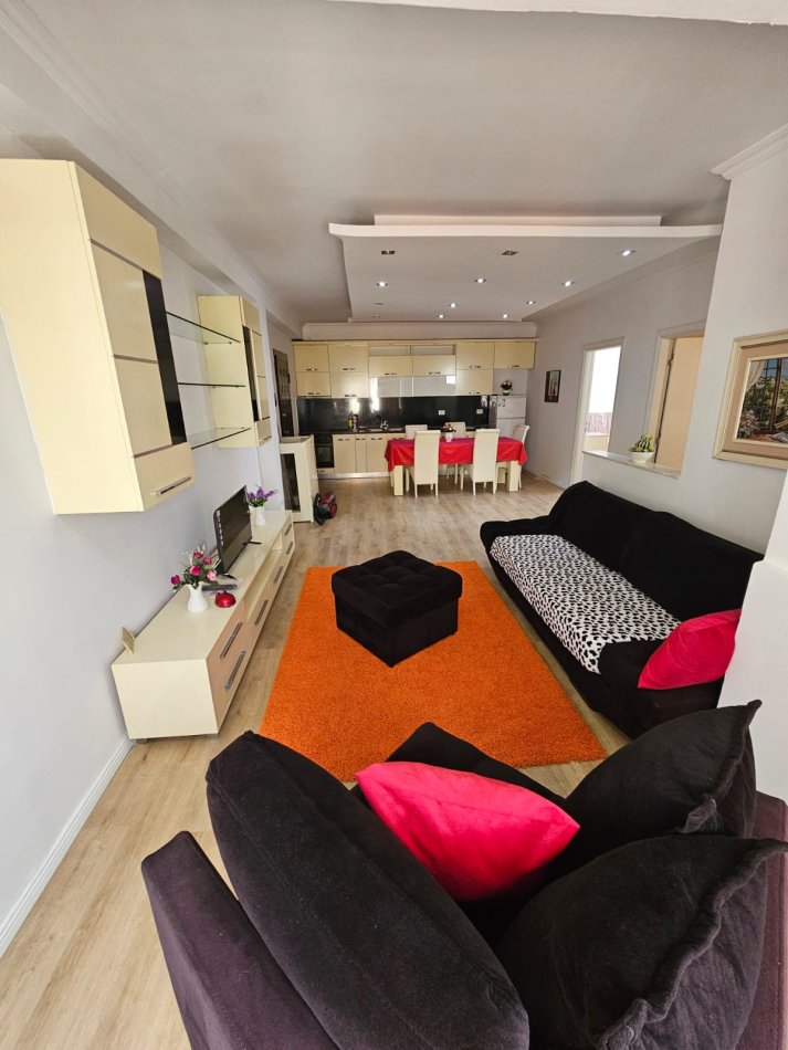 Tirane, shitet apartament 2+1 Kati 3, 91 m² 120.000 € (Fresk)
