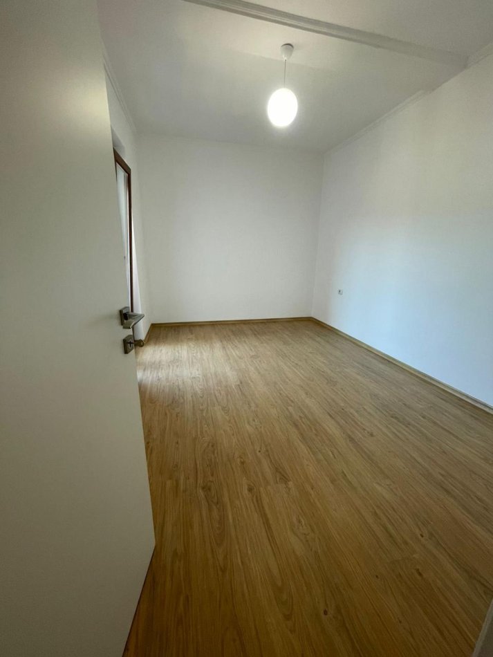 Tirane, jepet me qera apartament 2+1 Kati 5, 125 m² 600 € (Selite)