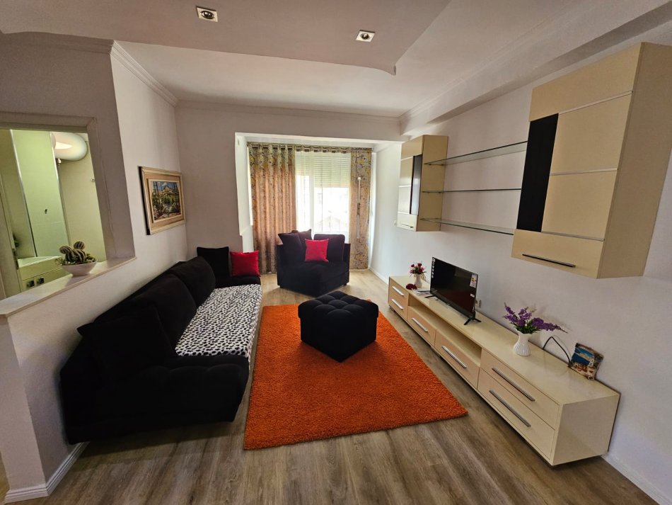 Tirane, shitet apartament 2+1+Ballkon Kati 3, 91 m² 120.000 € diskutushëm (Fresk, Pranë Resorant Freskut)