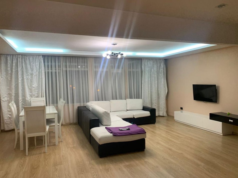 Tirane, jepet me qera apartament 2+1+Ballkon Kati 2, 120 m² 550 € (Rruga Dritan Hoxha Laprakë)