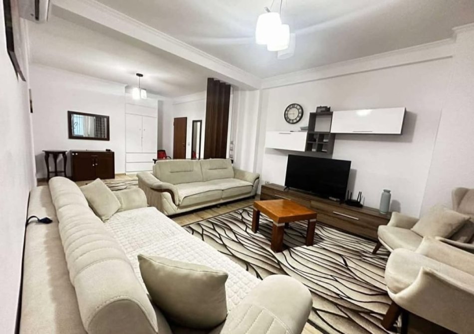Tirane, shitet apartament 2+1 Kati 1, 114 m² 159.000 € (Kopshti botanik)