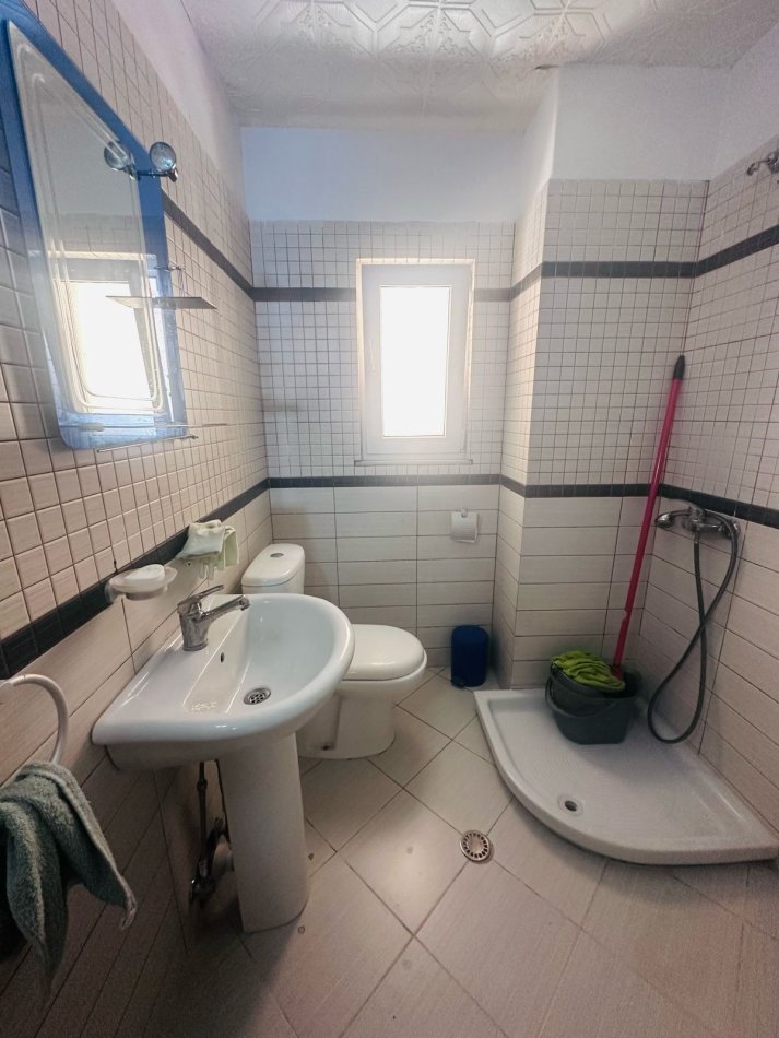 Tirane, jepet me qera apartament 2+1 Kati 3, 94 m² 450 € (Kodra e diellot)