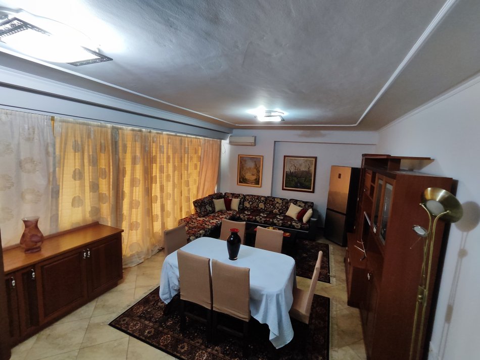 Tirane, jepet me qera apartament 2+1 Kati 2, 75 m² 800 € (Komoleksi Delijorgji)