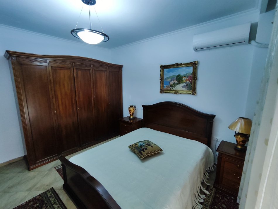 Tirane, jepet me qera apartament 2+1 Kati 2, 75 m² 800 € (Komoleksi Delijorgji)