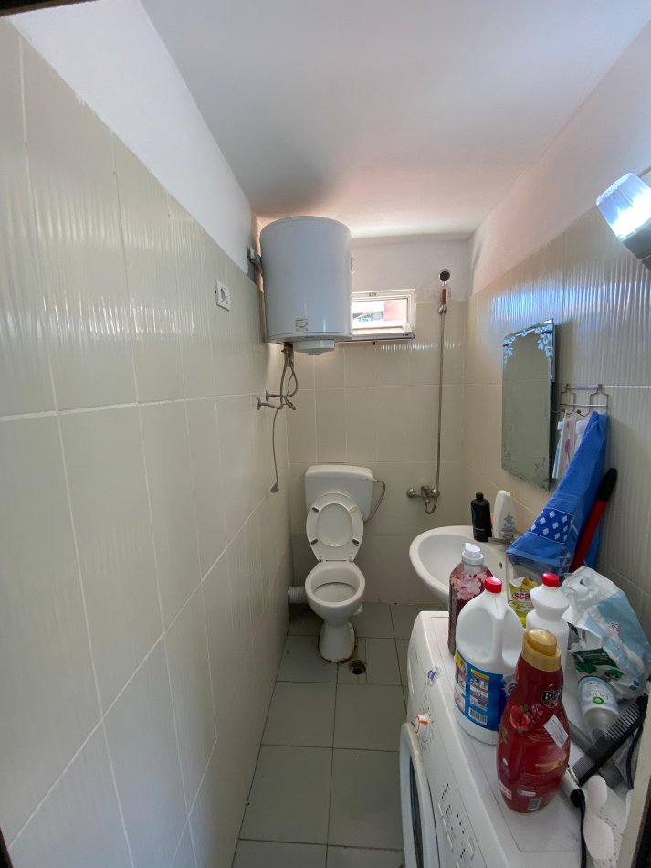 Tirane, shitet apartament 2+1 Kati 10, 90 m² 200.000 € (Komuna parisit)