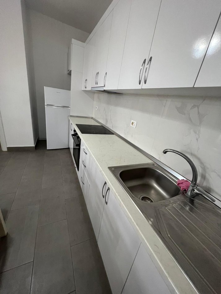 Tirane, shitet apartament 2+1+Ballkon Kati 5, 111 m² 115.000 € (BULEVARDI BLU)