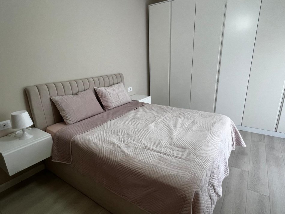 Tirane, jepet me qera apartament 2+1+Ballkon Kati 6, 100 m² 700 € (Vizion Plusi)