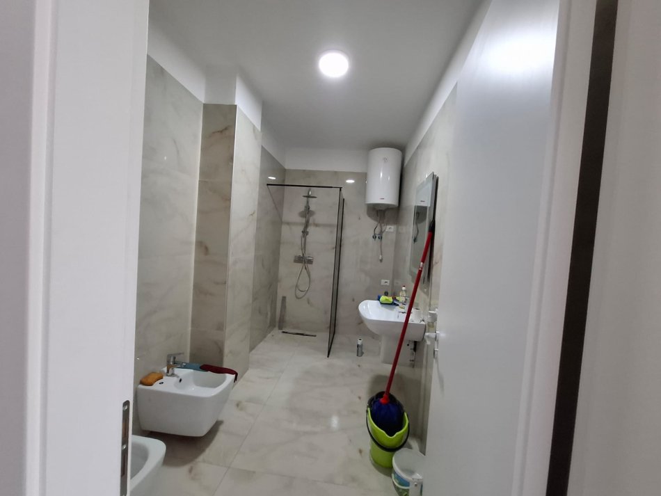 Jap2+1+verande+parkim, Kati 0, 120m² 420€ (UNIVERS CITY)