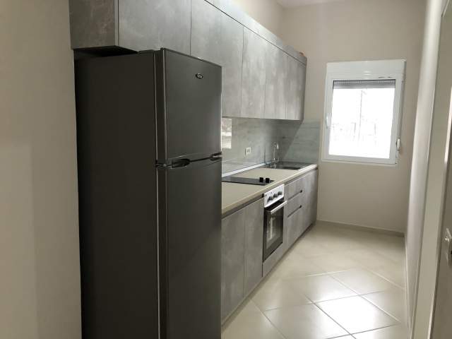 Tirane, jepet me qera apartament 1+1+BLK Kati 1, 70 m² 300 Euro (bego hoxha)