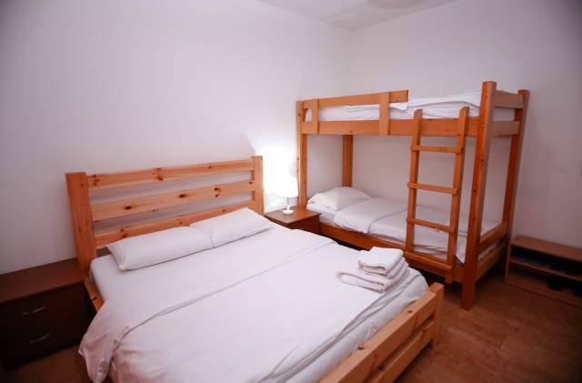 Tirane, shes hotel Kati 0, 500 m² 800.000 Euro (Kombinat)