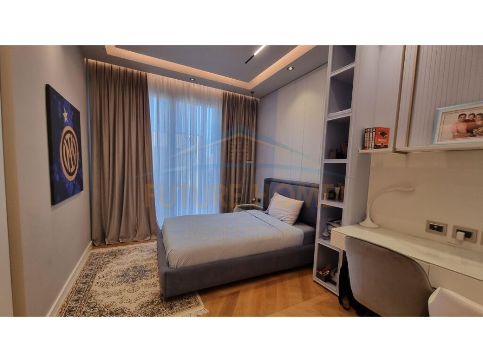 Tirane, shitet Vile 3 Katshe Kati 3, 568 m² 1.100.000 € (Teg)