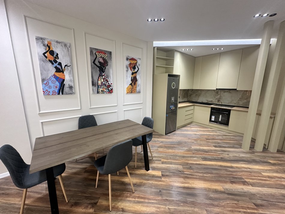 Gjiri Lalezit |Durrres, shitet apartament 2+1+2, Kati 2, 125 m² 275,000 €