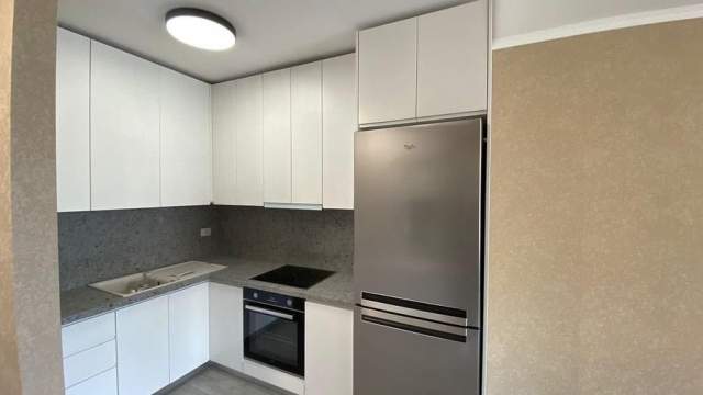 Tirane, jepet me qera apartament 1+1+BLK