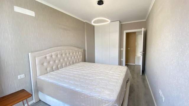 Tirane, jepet me qera apartament 1+1+BLK