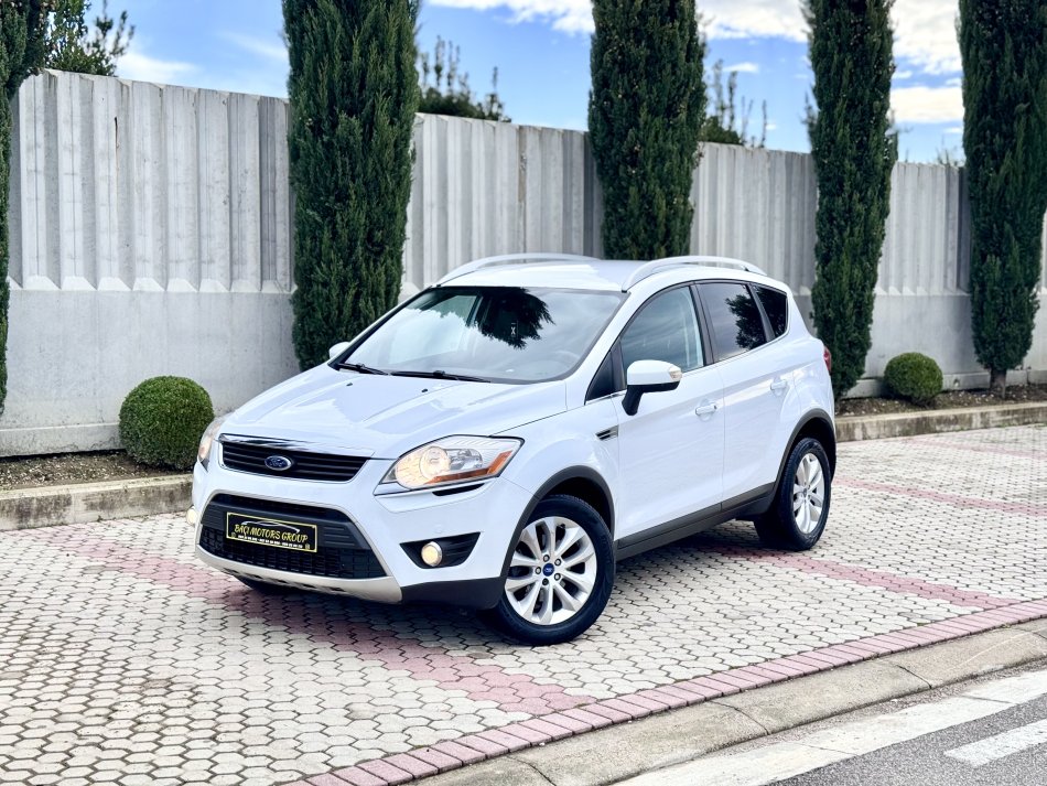 Durres, shes makine Ford Kuga 2.0Nafte Automatike 2011 Nafte, e bardhë automatik Klima 197 km