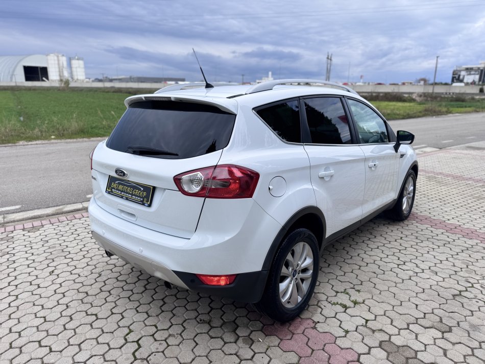 Durres, shes makine Ford Kuga 2.0Nafte Automatike 2011 Nafte, e bardhë automatik Klima 197 km