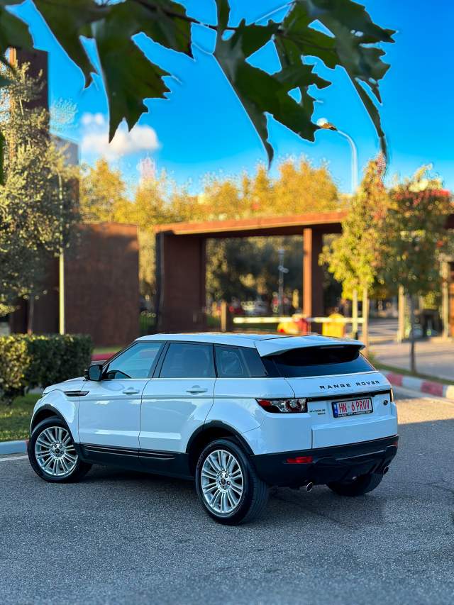 Tirane, shitet Rover ange Rover Evoque Viti 2013, 1 Euro