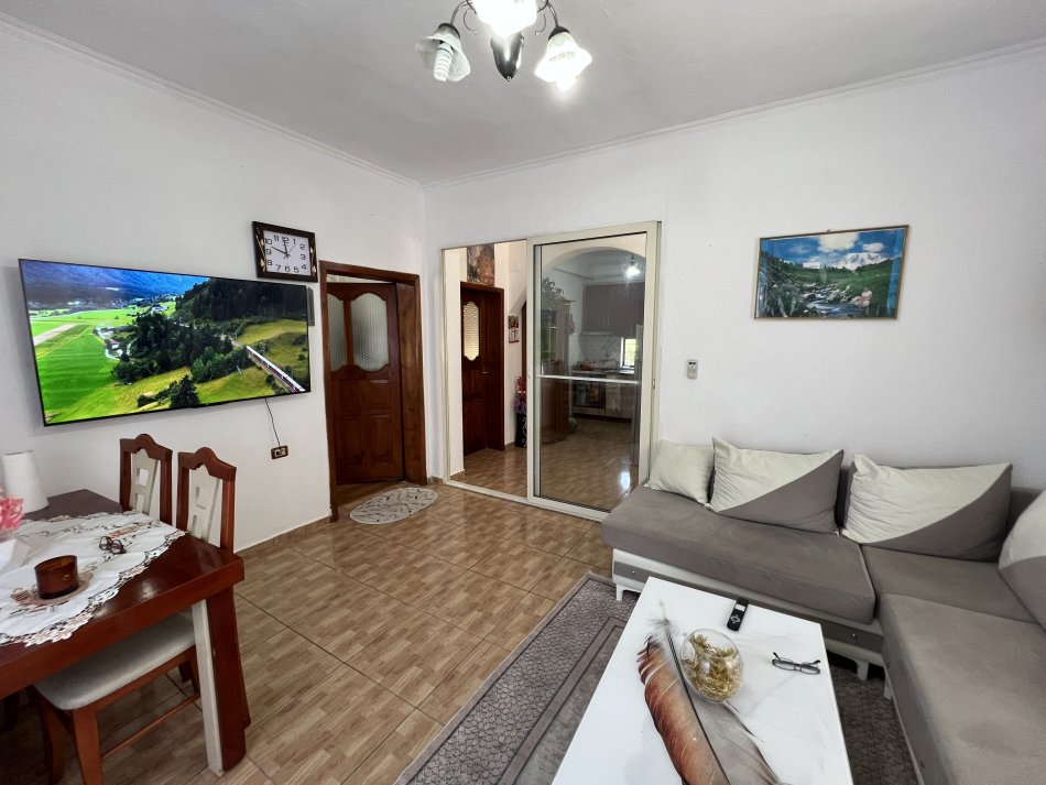 Tirane, shitet shtepi 1 Katshe Kati 1, 90 m² 115.000 € (Rruga Migjeni)