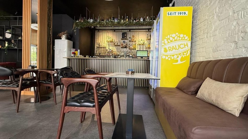 Tirane, jepet me qera , 2.000 € (Rruga Xhanfize Keko)