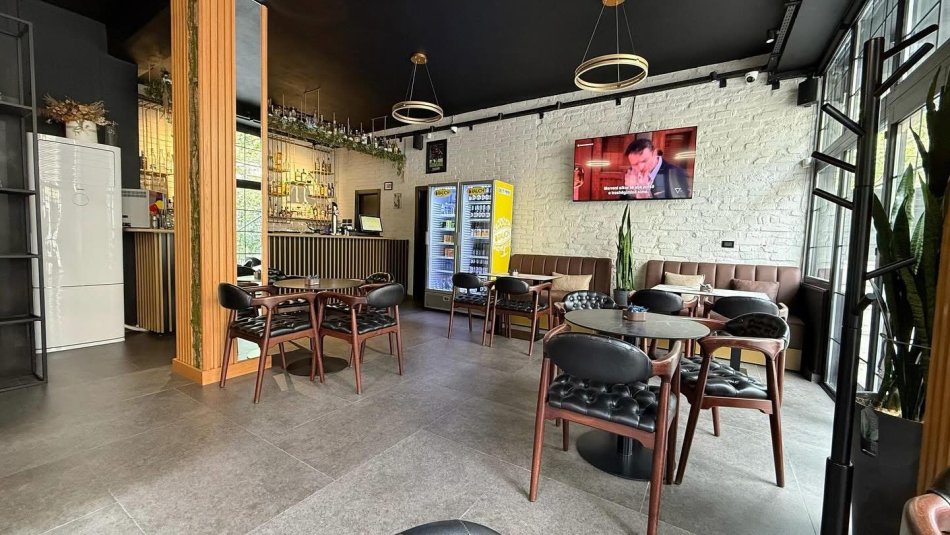 Tirane, jepet me qera , 2.000 € (Rruga Xhanfize Keko)