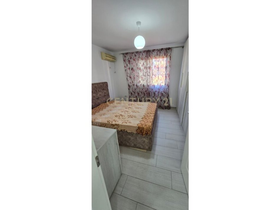 Tirane, shes apartament 2+1 Kati 3, 83 m² 158.000 € (Tek ish Parku)