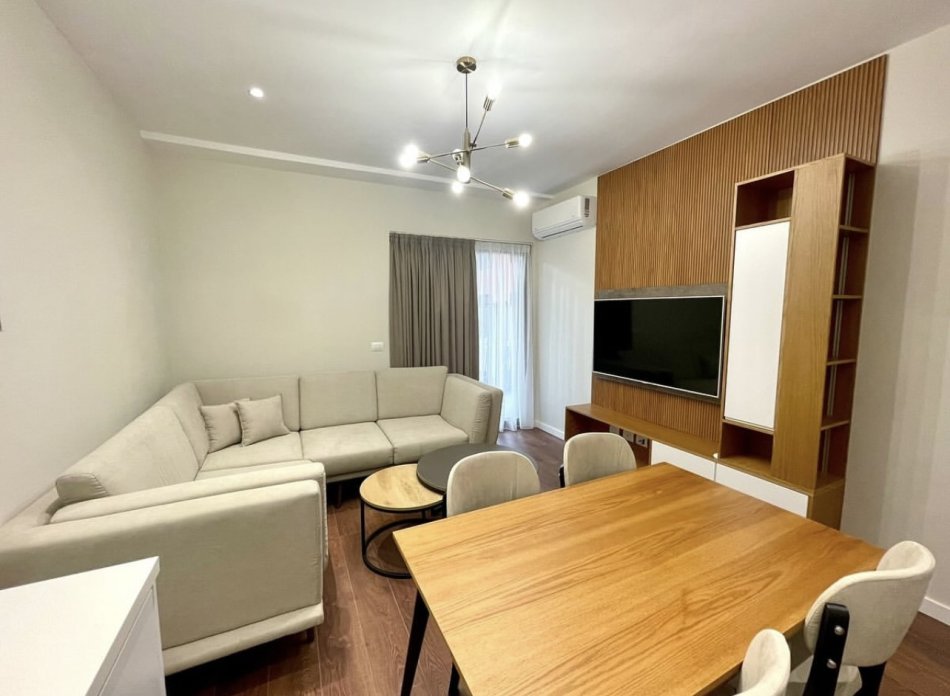 Tirane, jepet me qera apartament 1+1 , 800 € (Rruga e Kavajes, &quot;Tirana Garden Building)