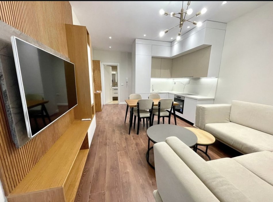 Tirane, jepet me qera apartament 1+1 , 800 € (Rruga e Kavajes, &quot;Tirana Garden Building)