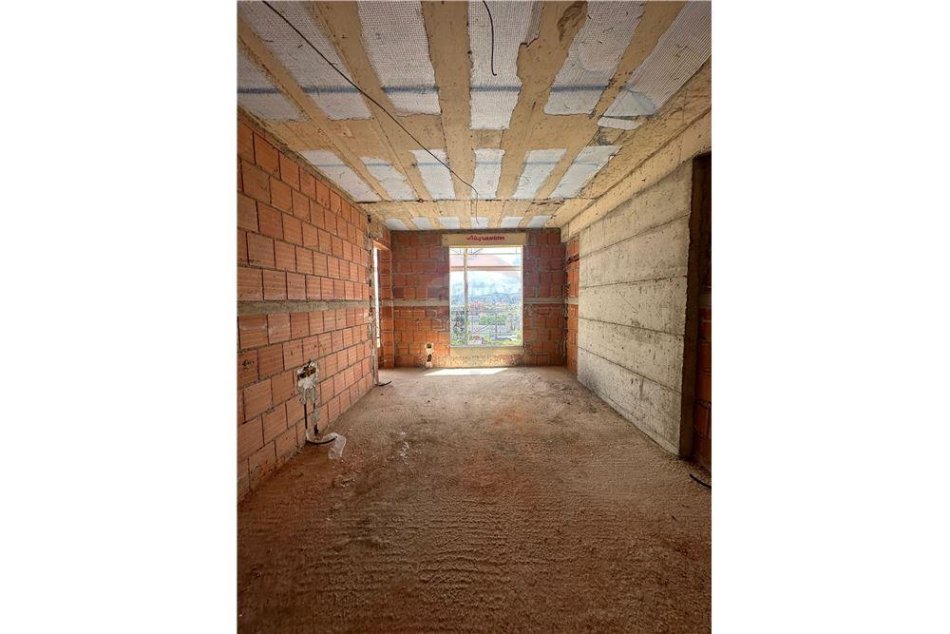 Tirane, shitet 1+1+Ballkon Kati 10, 66 m² 97.000 € (5 Maj)