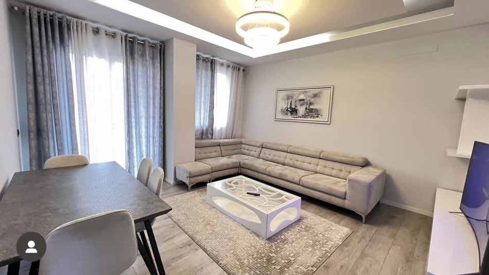jepet me qera apartament 2+1 , (Rr e Elbasanit)