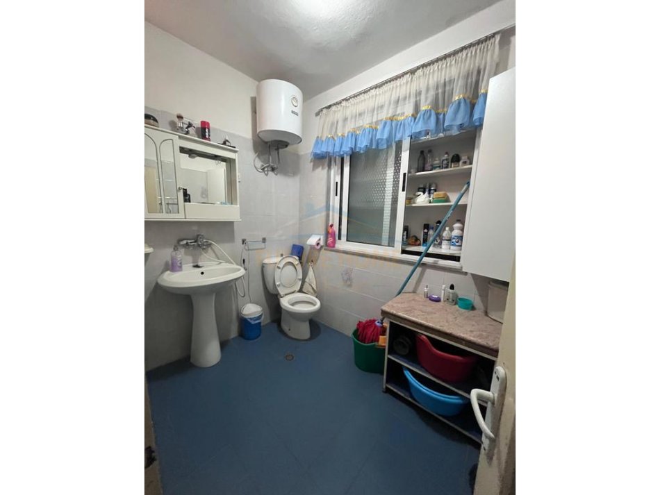 Tirane, shitet apartament 2+1 Kati 4, 82 m² 150.000 € (21 Dhjetorit)