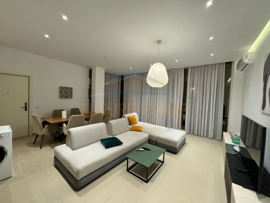 shitet , 1.000.000 € (Green Coast)