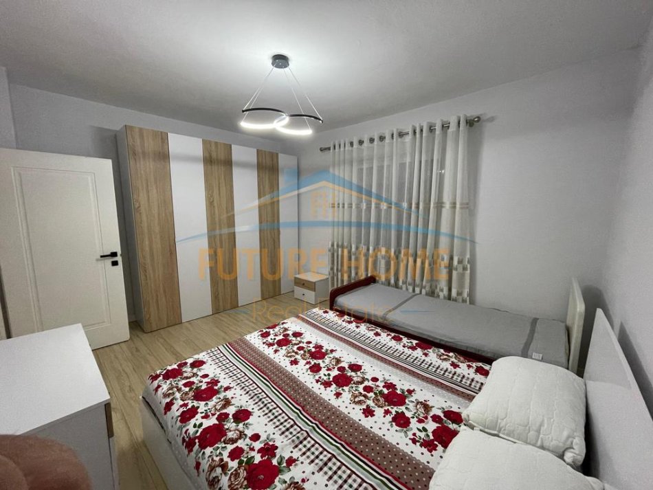 Tirane, shitet apartament 1+1+Ballkon Kati 4, 51 m² 125.000 € (21 Dhjetori)