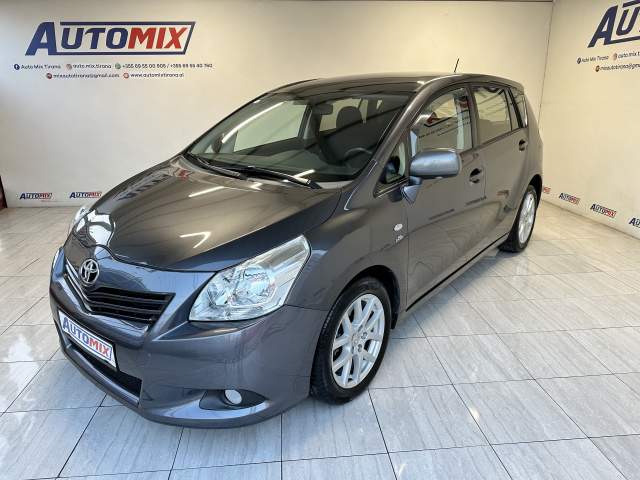 Tirane, shes makine Toyota VERSO Viti 2009, 7.900 Euro
