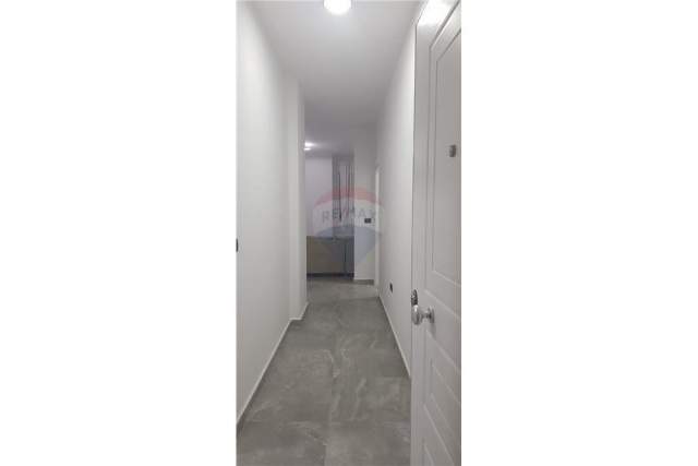 Tirane, jepet me qera apartament 2+1+BLK Kati 2, 101 m² 480  (Rruga e Dibres)