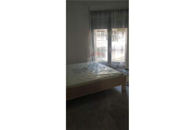 Tirane, jepet me qera apartament 2+1+BLK Kati 2, 101 m² 480  (Rruga e Dibres)
