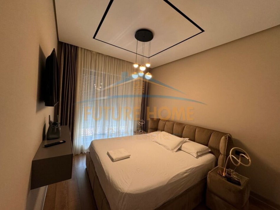 Tirane, shitet apartament 2+1+Ballkon Kati 8, 138 m² 530.000 € (Kompleksi Delijorgji)