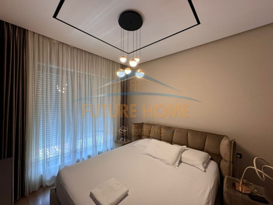 Tirane, shitet apartament 2+1+Ballkon Kati 8, 138 m² 530.000 € (Kompleksi Delijorgji)