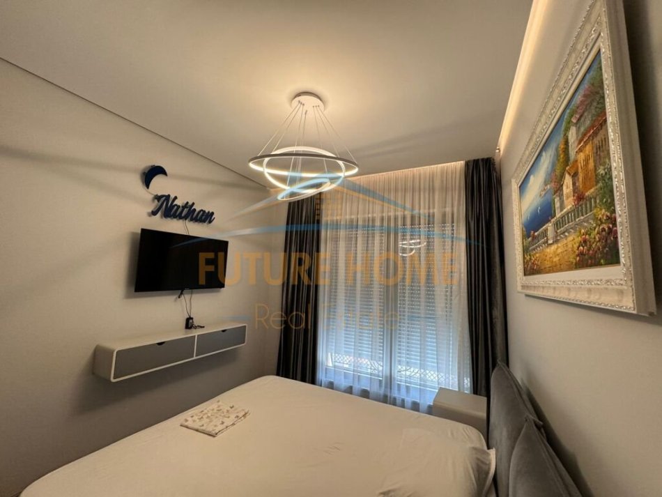 Tirane, shitet apartament 2+1+Ballkon Kati 8, 138 m² 530.000 € (Kompleksi Delijorgji)