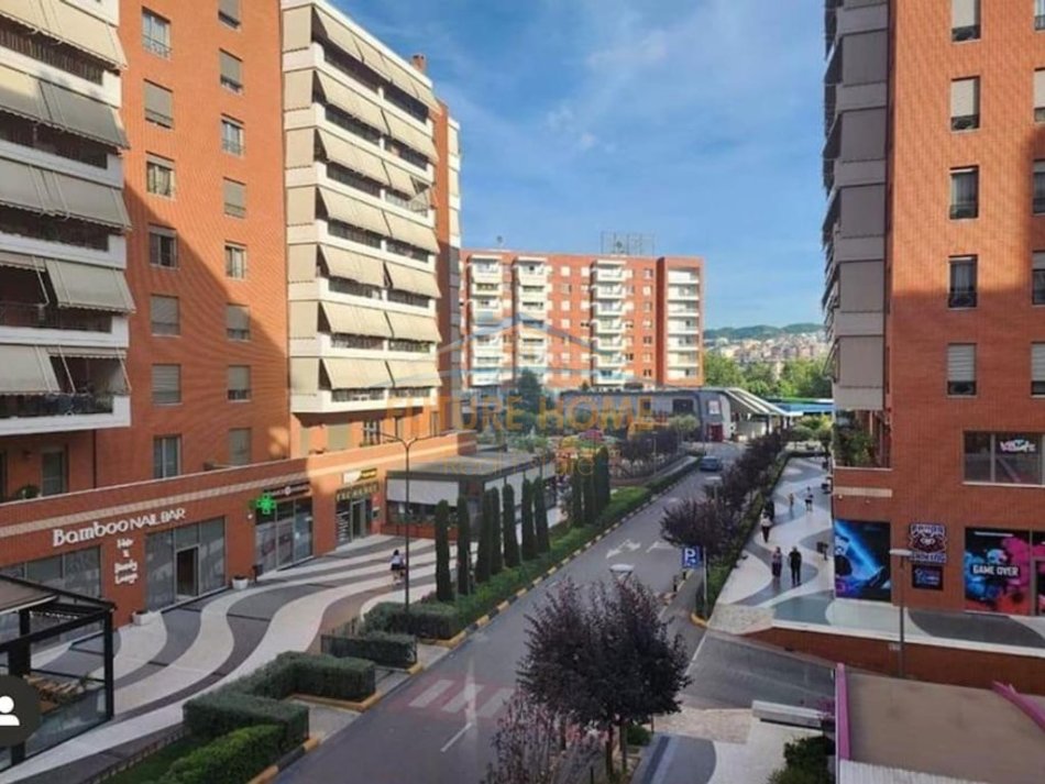 Tirane, shitet apartament 2+1+Ballkon Kati 5, 116 m² 385.000 € (Kompleksi Delijorgji)