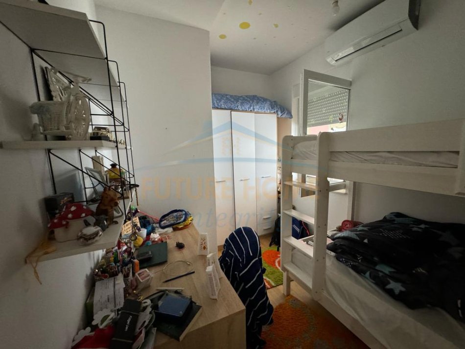 Tirane, jepet me qera apartament 2+1 Kati 0, 80 m² 1.000 € (Sauk)