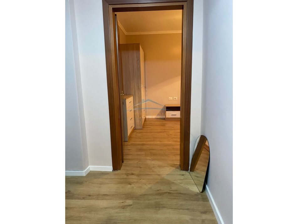 Tirane, jepet me qera apartament 2+1 Kati 2, 76 m² 500 € (Brryl)